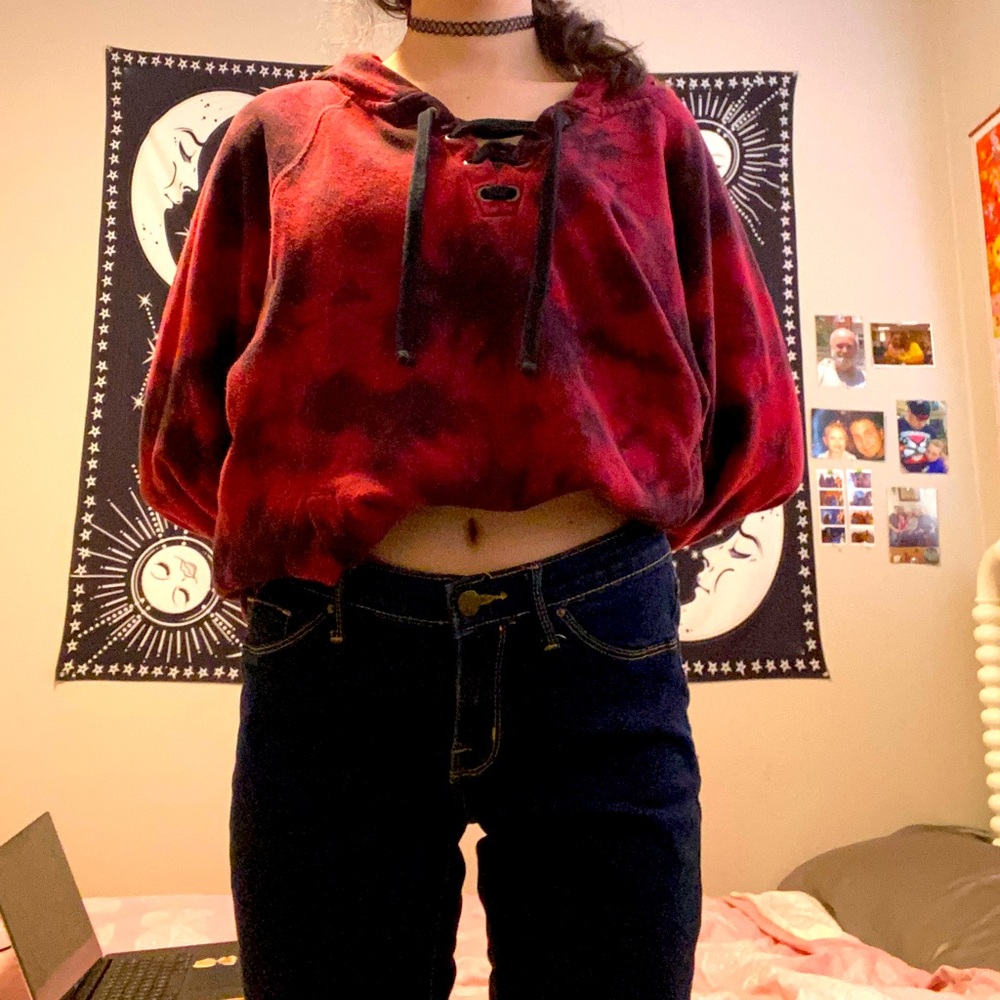 dark blue jeans